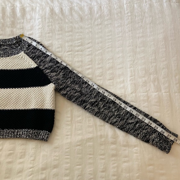 Express Black & White Color-blocked Striped Knit Sweater - Picture 15 of 15